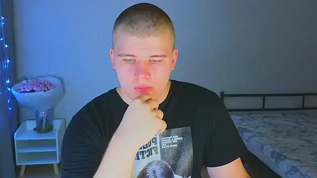 kittenmurr online show from November 7, 6:52 pm