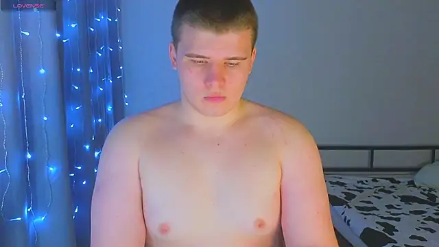 kittenmurr online show from November 29, 1:14 pm