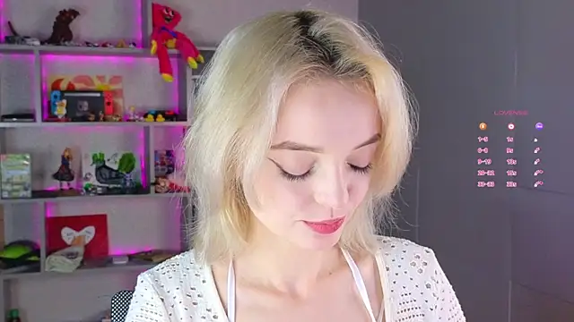 ShizukaBlanche online show from September 11, 2:55 am