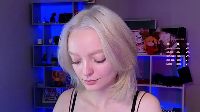 ShizukaBlanche online show from September 20, 2:12 am