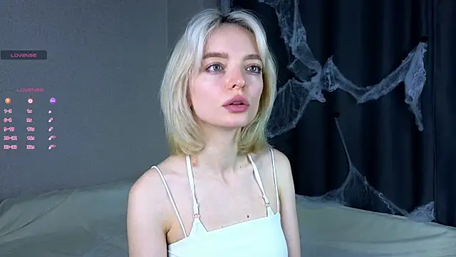 ShizukaBlanche online show from November 1, 3:19 am