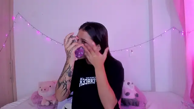 Snapshot of Abby_roussee chatting on September 29, 12:54 pm Abby roussee online show from September 29, 12:54 pm