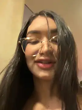 Snapshot of jenn_fit chatting on September 15, 2:44 am jenn fit online show from September 15, 2:44 am