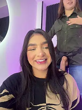 Snapshot of jenn_fit chatting on March 11, 5:35 am jenn fit online show from March 11, 5:35 am