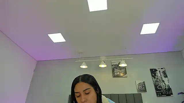 violet and myers online show from October 13, 7:25 pm