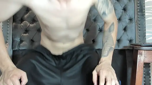 MARCUS SMITHH1 online show from September 12, 4:12 am