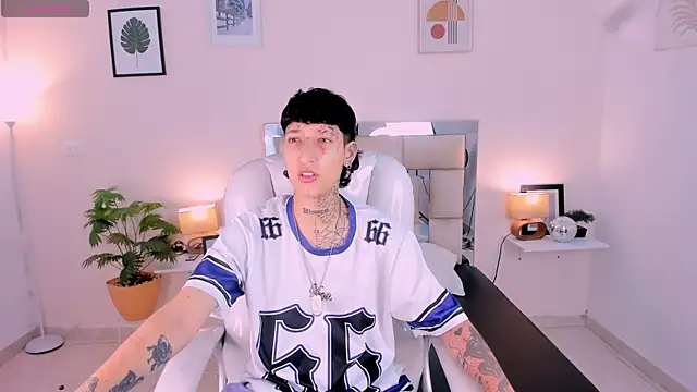 Luci Rose online show from September 24, 5:00 am