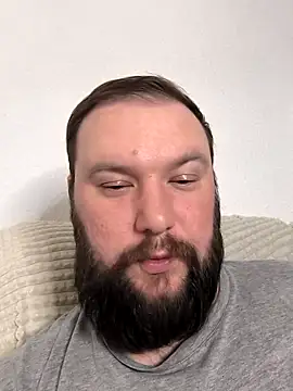 Snapshot of Ole_Plus chatting on February 24, 7:23 pm Ole Plus online show from February 24, 7:23 pm