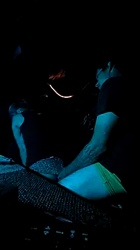 Snapshot of twistafatpipe chatting on September 26, 7:23 am twistafatpipe online show from September 26, 7:23 am