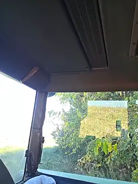 Snapshot of twistafatpipe chatting on October 24, 4:36 pm twistafatpipe online show from October 24, 4:36 pm