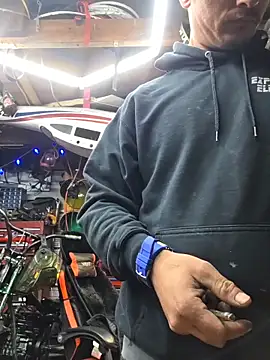 twistafatpipe online show from May 12, 7:49 am
