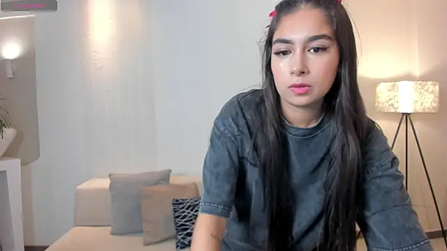 VeronicaBlue online show from November 10, 10:25 am