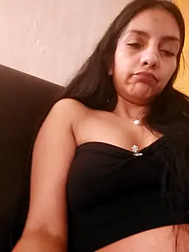 Snapshot of BbyIshtaar chatting on November 3, 4:19 pm BbyIshtaar online show from November 3, 4:19 pm