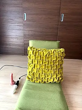 Snapshot of natsumi_NTR_TV chatting on October 15, 4:56 am natsumi NTR TV online show from October 15, 4:56 am