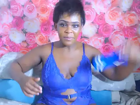 MiniMinaj online show from December 15, 7:40 pm