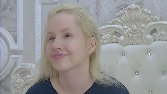 EllieFrosty  online show from May 14, 12:50 am