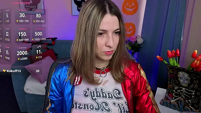 Snapshot of evafolver chatting on October 31, 9:43 am evafolver online show from October 31, 9:43 am