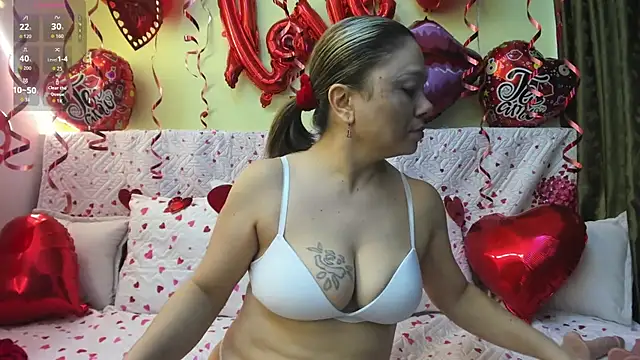 Snapshot of AtheneaArbelaez_ chatting on September 21, 12:51 pm AtheneaArbelaez online show from September 21, 12:51 pm