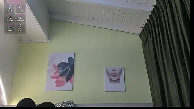 Snapshot of AtheneaArbelaez_ chatting on September 28, 12:43 pm AtheneaArbelaez online show from September 28, 12:43 pm