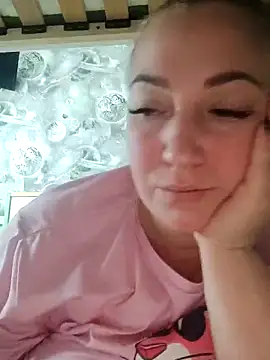 Kiss Eva online show from November 16, 10:21 am