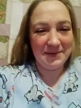 Kiss Eva online show from February 25, 4:49 pm