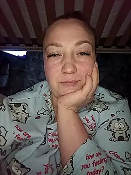 Kiss Eva online show from March 13, 9:21 pm