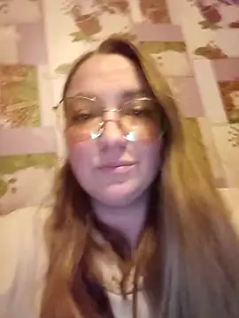 Kiss Eva online show from March 19, 5:06 pm