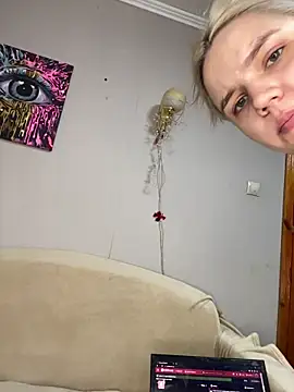 April Purr online show from March 27, 7:58 am