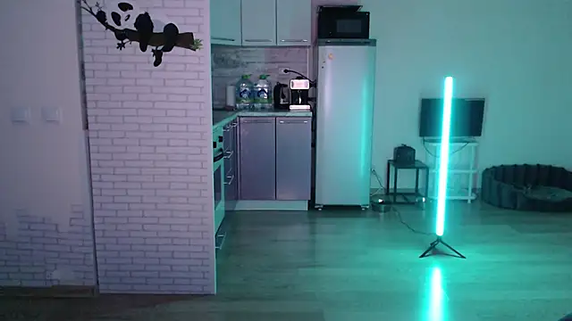 Snapshot of Leonaalove chatting on March 23, 4:22 pm Leonaalove online show from March 23, 4:22 pm