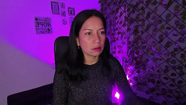 Megan Collinss  online show from January 17, 1:16 pm