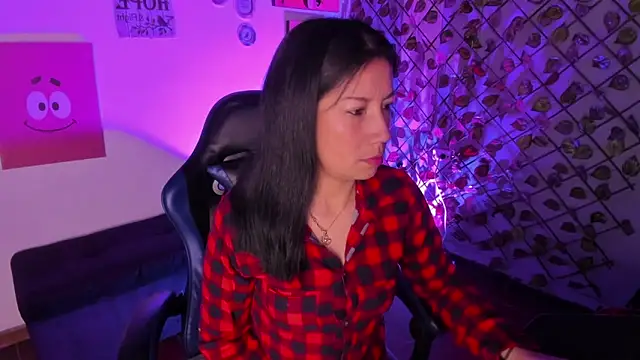 Megan Collinss  online show from February 6, 3:15 pm