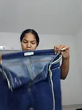 Snapshot of CloeeHills_ chatting on September 10, 10:37 am CloeeHills  online show from September 10, 10:37 am