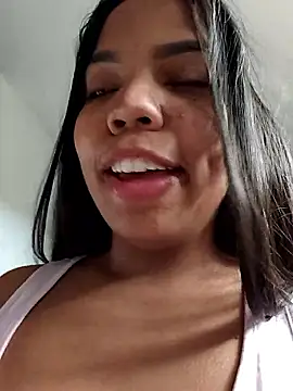 Snapshot of CloeeHills_ chatting on October 2, 1:40 pm CloeeHills  online show from October 2, 1:40 pm