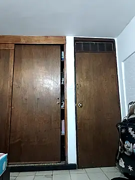 Snapshot of CloeeHills_ chatting on October 31, 10:05 am CloeeHills  online show from October 31, 10:05 am