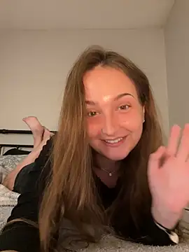 MadilynX777 online show from October 3, 11:46 pm