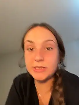 MadilynX777 online show from October 22, 9:58 pm