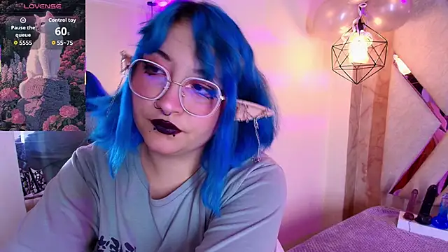 Lilith curvy online show from September 19, 7:25 pm