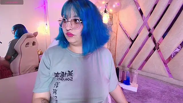 Lilith curvy online show from October 3, 8:06 pm