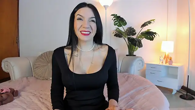 Snapshot of ValeryyWilliams chatting on May 15, 12:12 pm ValeryyWilliams online show from May 15, 12:12 pm