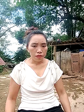 Snapshot of sulove_xx chatting on October 17, 2:15 am sulove xx online show from October 17, 2:15 am