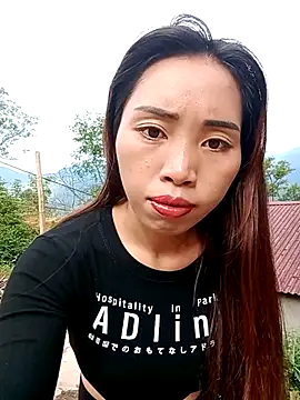 Snapshot of sulove_xx chatting on October 19, 12:22 am sulove xx online show from October 19, 12:22 am