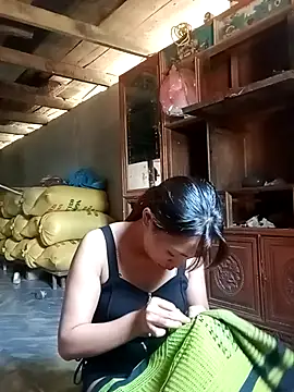 Snapshot of sulove_xx chatting on October 28, 6:50 am sulove xx online show from October 28, 6:50 am