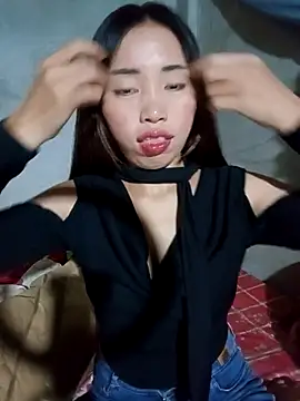 Snapshot of sulove_xx chatting on November 2, 4:15 am sulove xx online show from November 2, 4:15 am