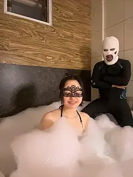 NENEandOJI online show from March 29, 10:48 am