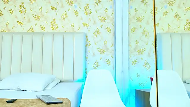 Samanta Isel online show from January 19, 3:10 am