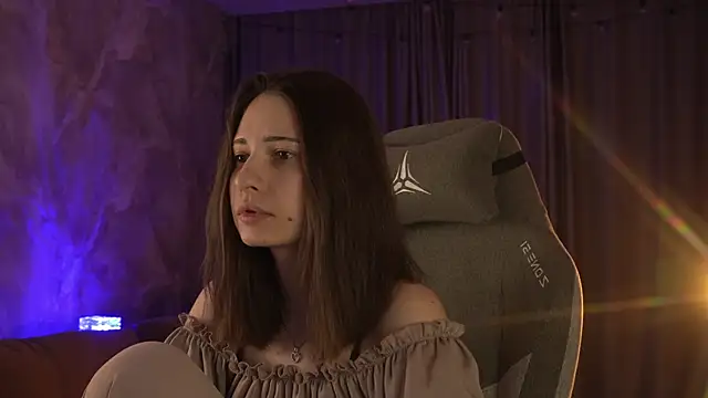 LumeNova online show from May 2, 9:42 pm