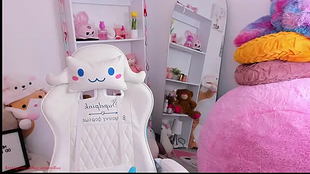 dolce antonellaa online show from March 12, 2:39 am