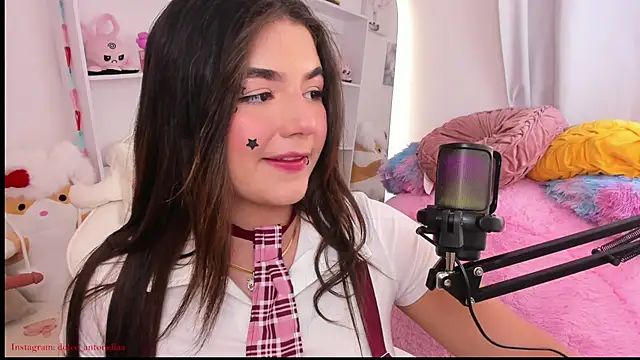 dolce antonellaa online show from April 2, 1:58 am