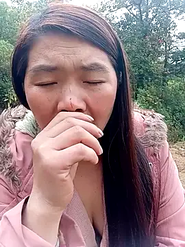 quynhkoolbae online show from December 5, 1:25 am