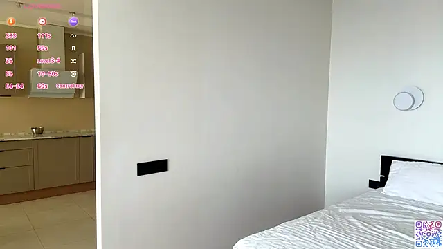 Snapshot of DestinyTurner chatting on February 6, 9:12 am DestinyTurner online show from February 6, 9:12 am